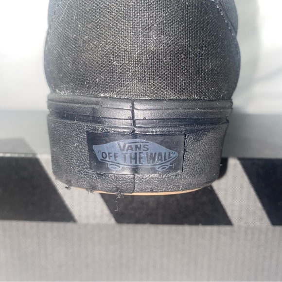 Vans AUTHENTIC Men Size 8 -All Black VN000EE3BKA Canvas Low Top Skateboard Shoes - Picture 5 of 7